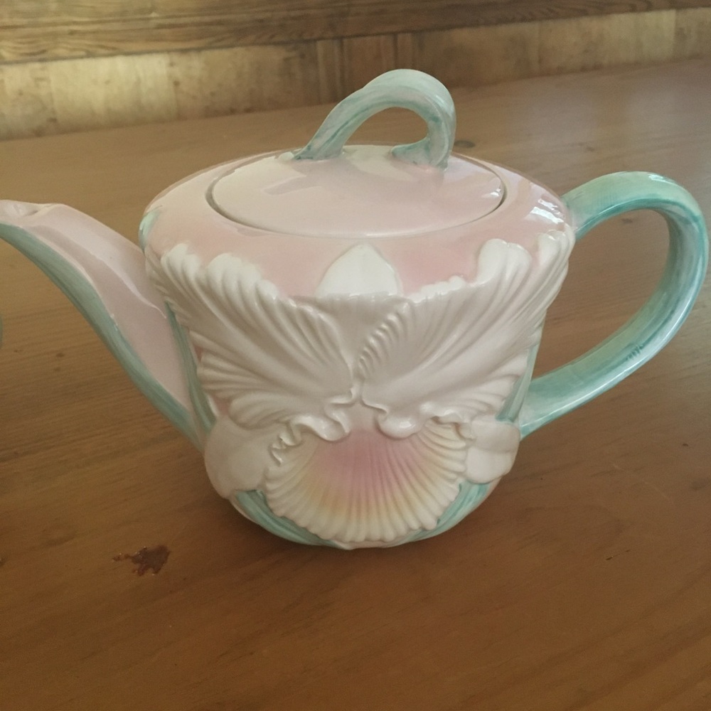 NEW TEA SET - Picture 8 of 10